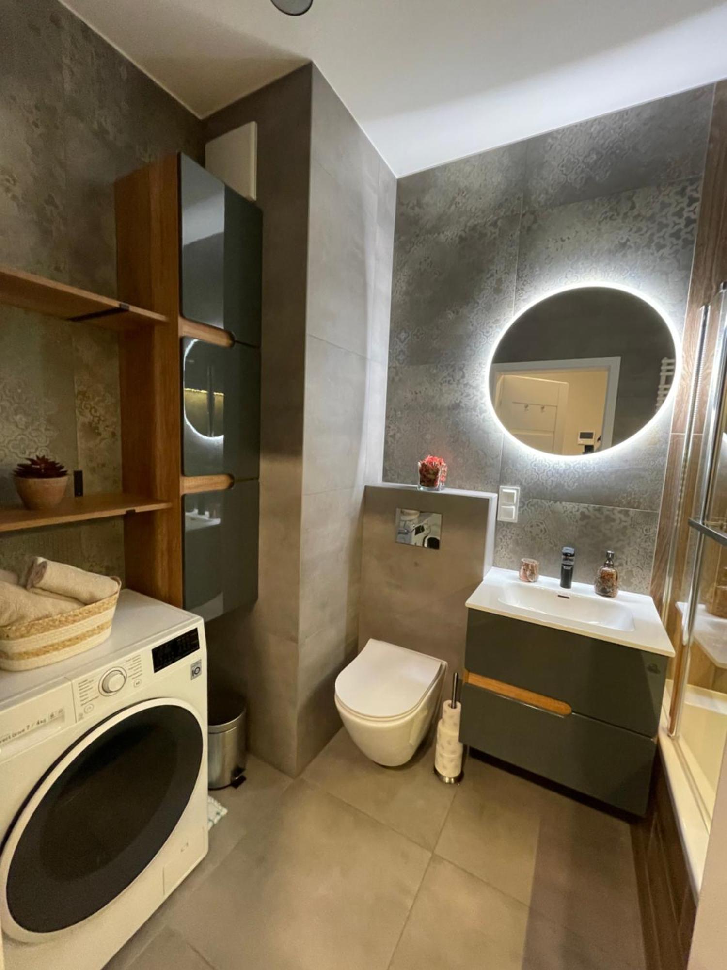 Essence Lux Apartment, Free Parking, Self Check-In 24H Познань Экстерьер фото